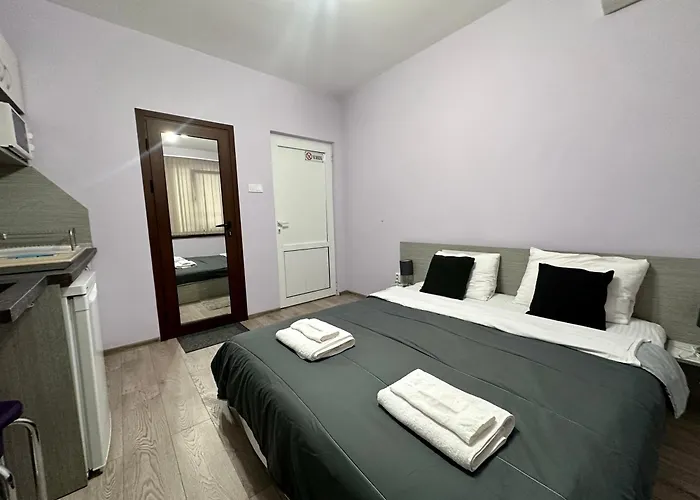 بيت ضيافة Saraya فارنا